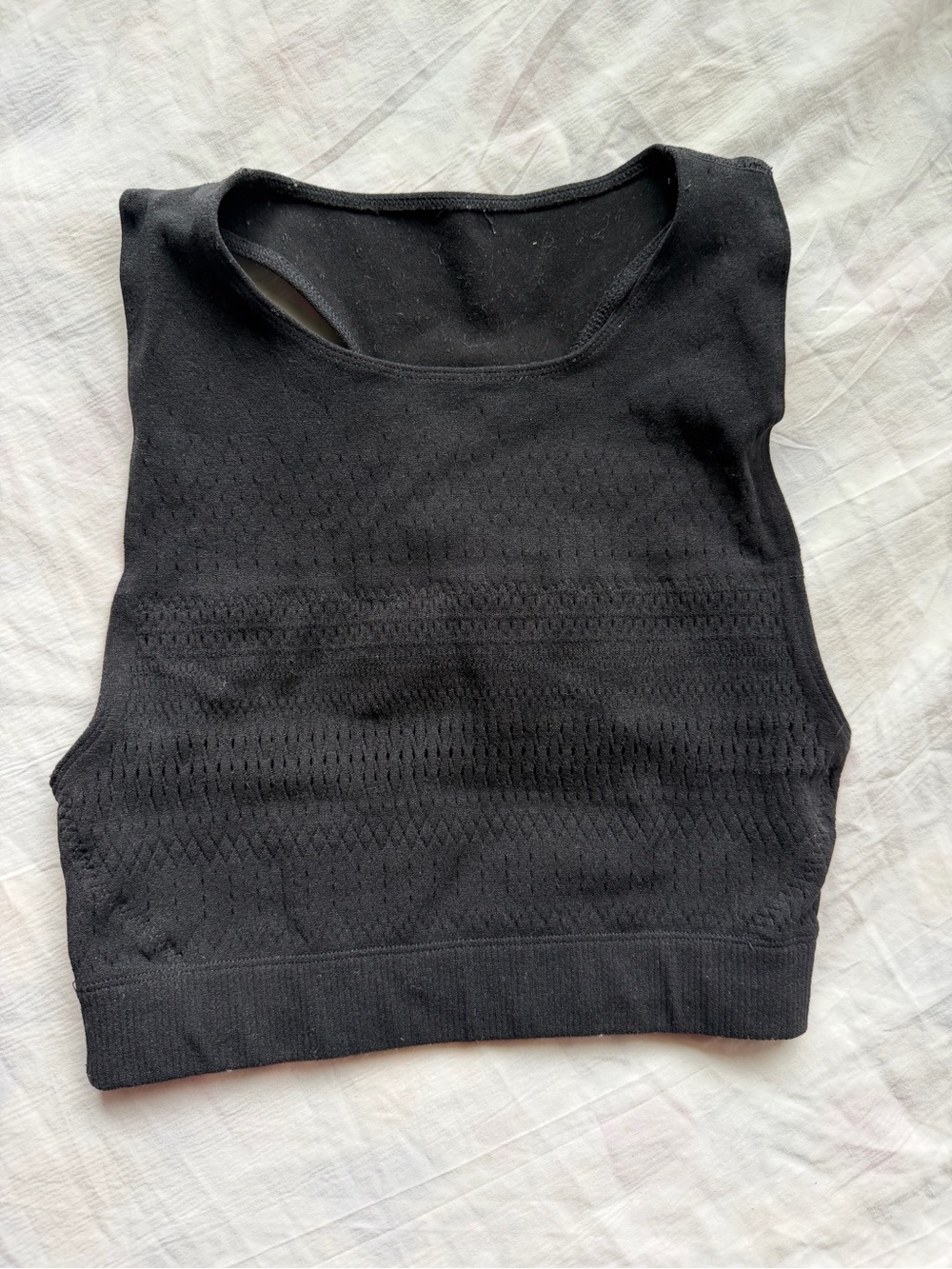 Fabletics Mesh High neck Sports Bra